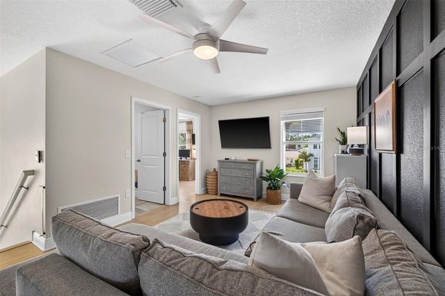 1031 W ALFRED STREET, Tampa, FL 33603