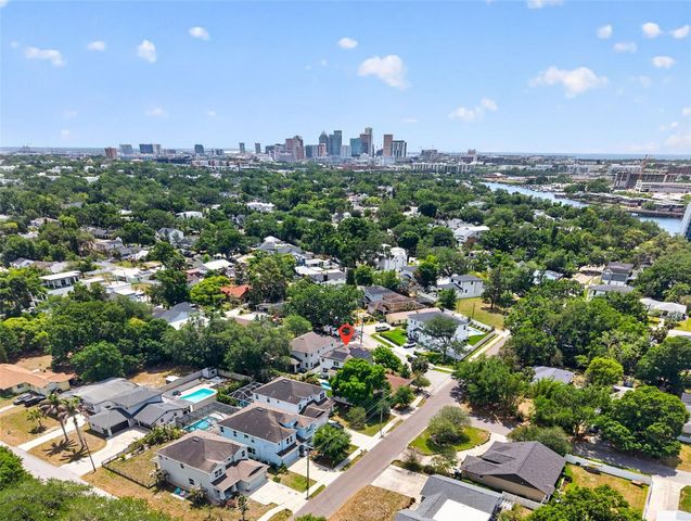 1031 W ALFRED STREET, Tampa, FL 33603