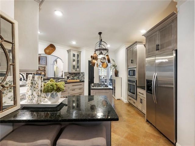 2641 Waters Edge Drive, Gainesville, GA 30504