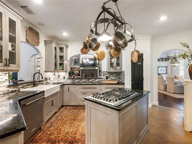 2641 Waters Edge Drive, Gainesville, GA 30504