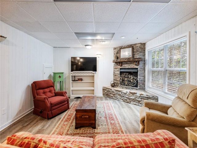2641 Waters Edge Drive, Gainesville, GA 30504