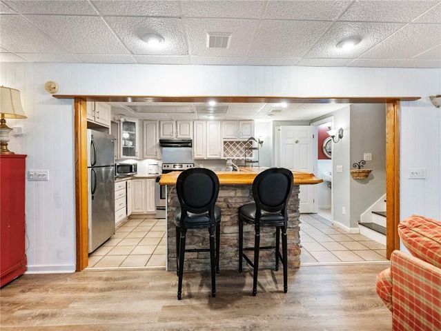 2641 Waters Edge Drive, Gainesville, GA 30504