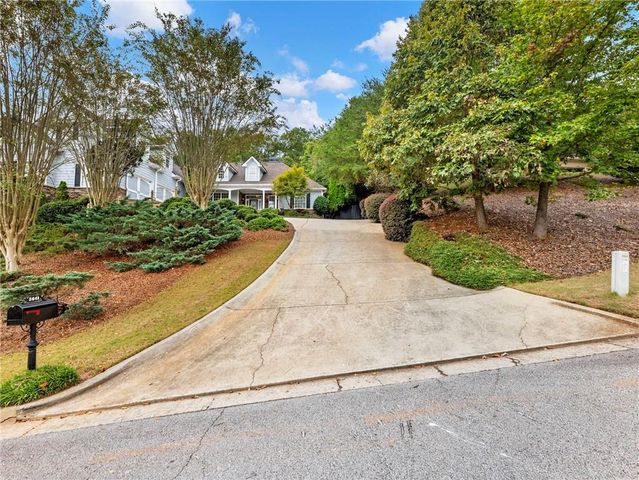 2641 Waters Edge Drive, Gainesville, GA 30504