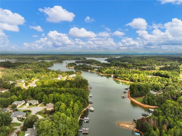 2641 Waters Edge Drive, Gainesville, GA 30504
