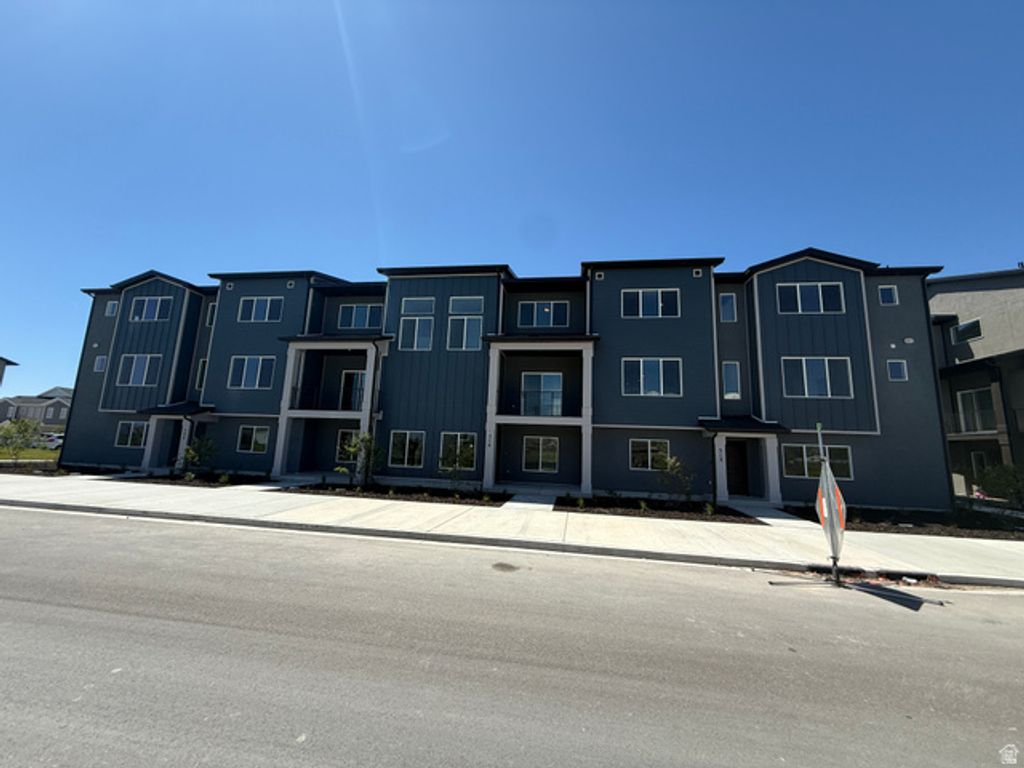 Image 2 of property listing at 514 S 700 W #441, American Fork, UT 84003
