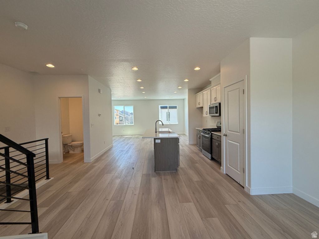 Image 29 of property listing at 514 S 700 W #441, American Fork, UT 84003
