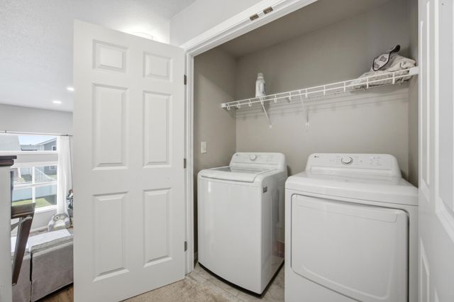 1462 68th Avenue S, Fargo, ND 58104