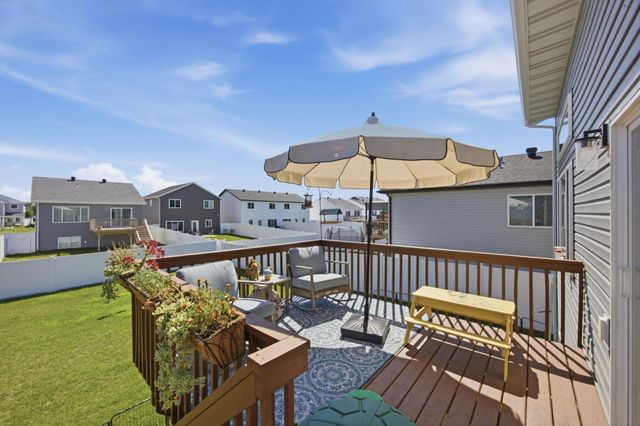 1462 68th Avenue S, Fargo, ND 58104