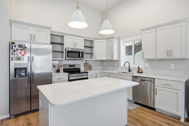 1462 68th Avenue S, Fargo, ND 58104