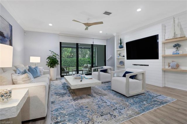 12973 Pembroke DR, Naples, FL 34105