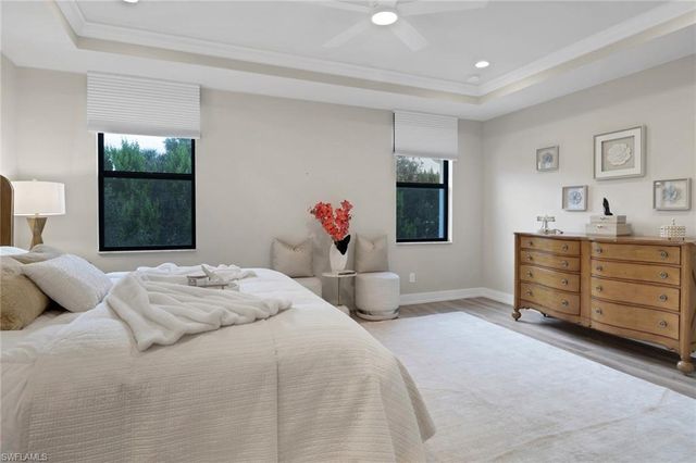 12973 Pembroke DR, Naples, FL 34105