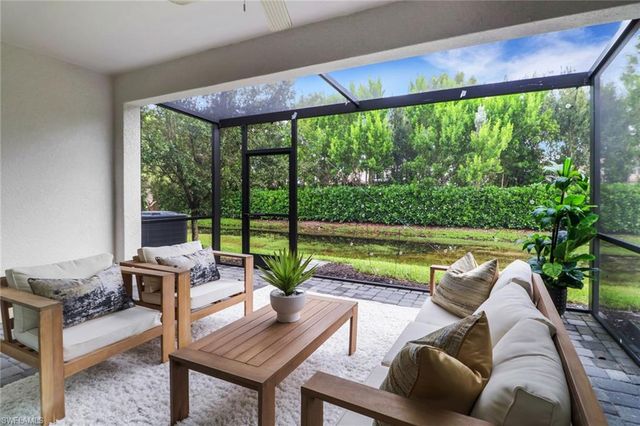 12973 Pembroke DR, Naples, FL 34105