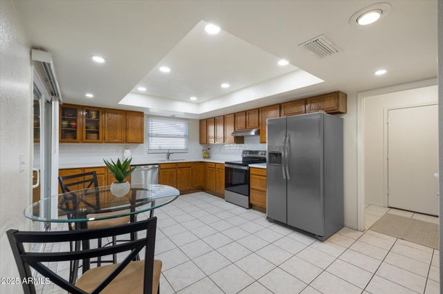 2190 LEISURE WORLD --, Mesa, AZ 85206