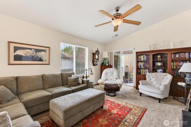 35 Glen Lane, Cathlamet, WA 98612