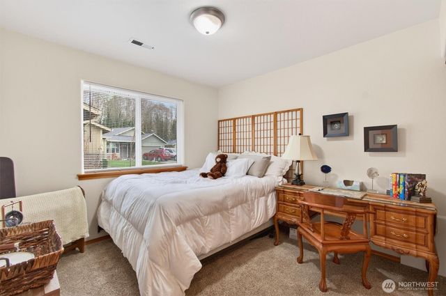 35 Glen Lane, Cathlamet, WA 98612