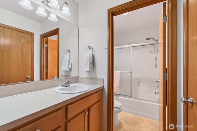 35 Glen Lane, Cathlamet, WA 98612