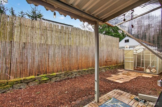 35 Glen Lane, Cathlamet, WA 98612