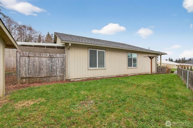 35 Glen Lane, Cathlamet, WA 98612