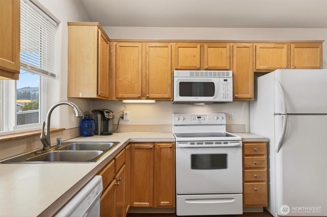 35 Glen Lane, Cathlamet, WA 98612