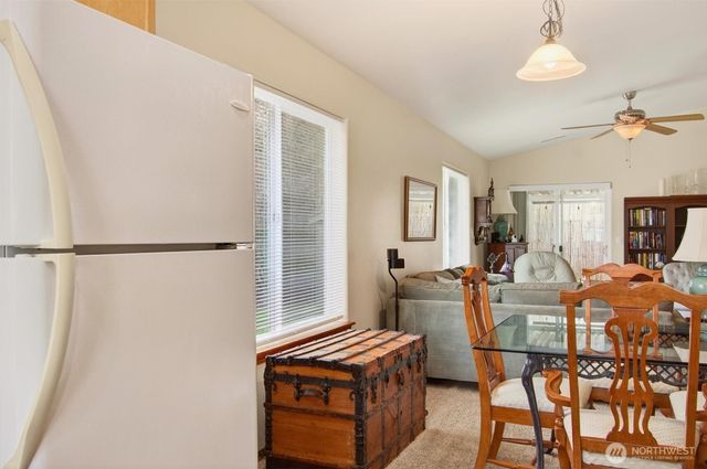 35 Glen Lane, Cathlamet, WA 98612