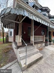 638 N CENTRE ST, Pottsville, PA 17901
