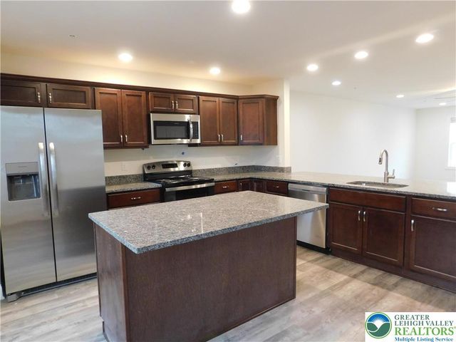 1549 Burkhardt Street C, Hellertown Boro, PA 18055