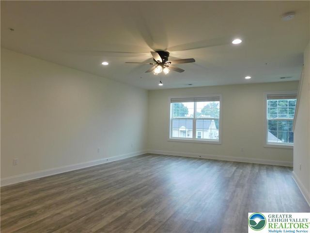1549 Burkhardt Street C, Hellertown Boro, PA 18055