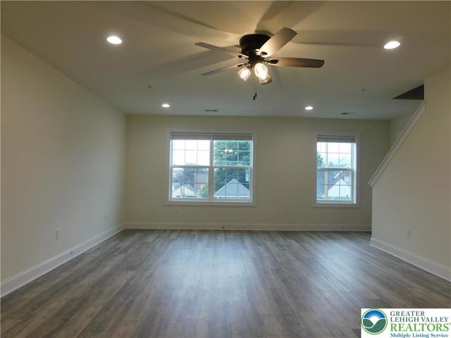 1549 Burkhardt Street C, Hellertown Boro, PA 18055