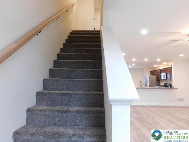 1549 Burkhardt Street C, Hellertown Boro, PA 18055