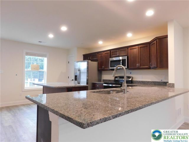 1549 Burkhardt Street C, Hellertown Boro, PA 18055