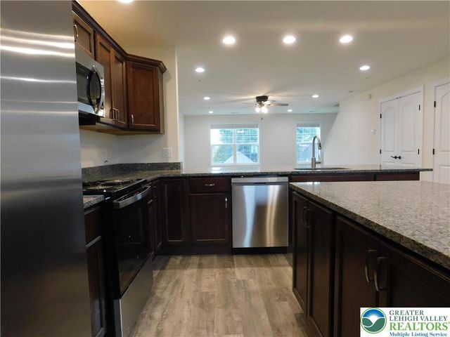 1549 Burkhardt Street C, Hellertown Boro, PA 18055