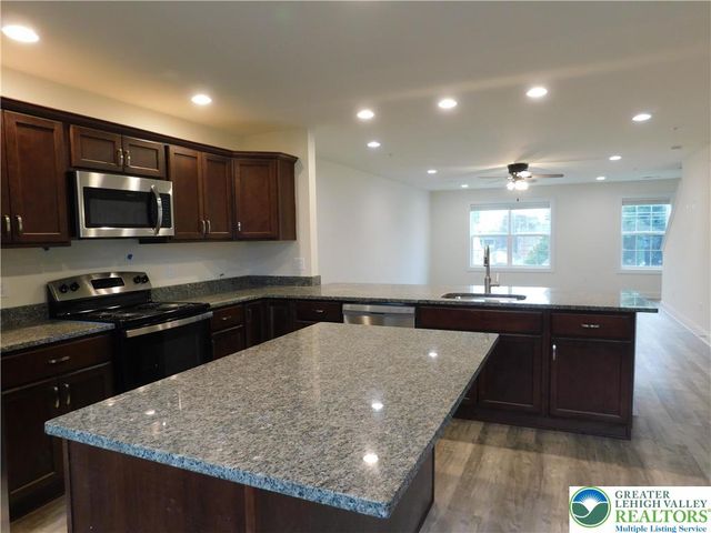 1549 Burkhardt Street C, Hellertown Boro, PA 18055