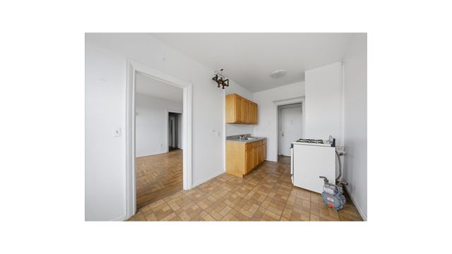 1715 Nelson Ave Apt 5D, New York City, NY 10453