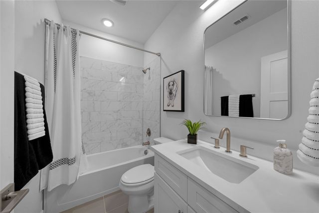 13351 Goodland Street 206, Farmers Branch, TX 75234