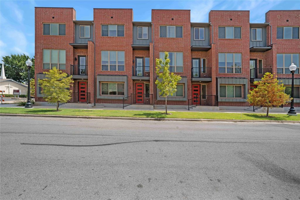 13351 Goodland Street 206, Farmers Branch, TX 75234