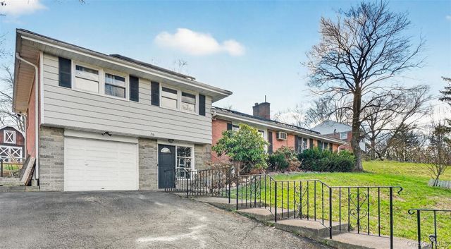 216 Edgewood Drive N, Newburgh, NY 12550