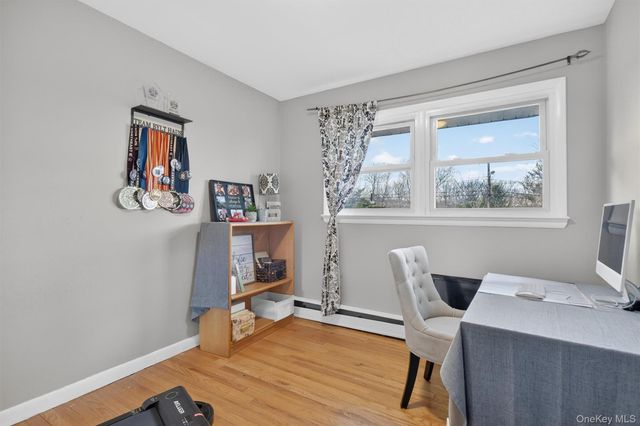216 Edgewood Drive N, Newburgh, NY 12550