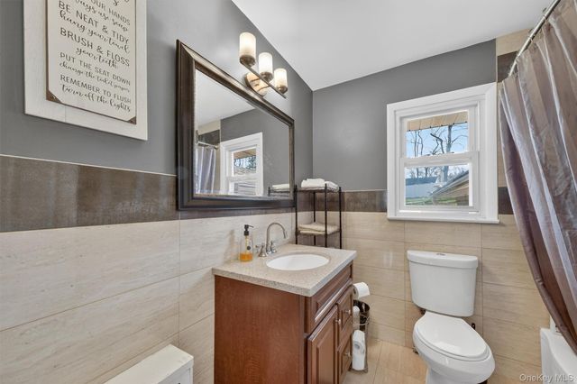 216 Edgewood Drive N, Newburgh, NY 12550