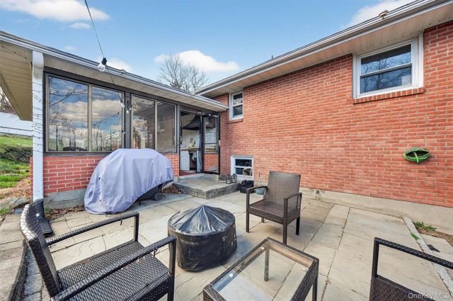 216 Edgewood Drive N, Newburgh, NY 12550