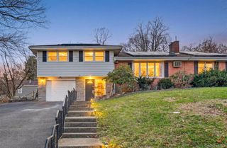 216 Edgewood Drive N, Newburgh, NY 12550