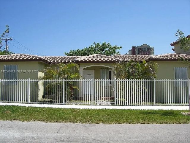 3800 SW 29th St 3800, Miami, FL 33134