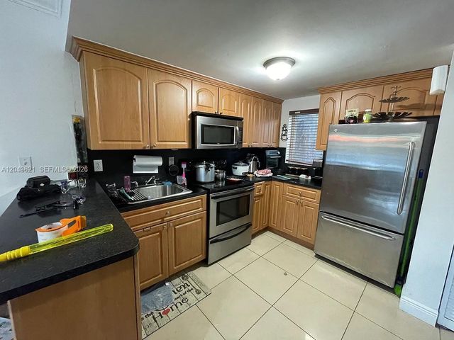 3800 SW 29th St 3800, Miami, FL 33134