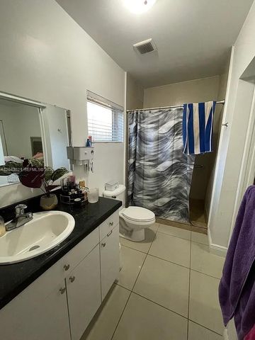 3800 SW 29th St 3800, Miami, FL 33134