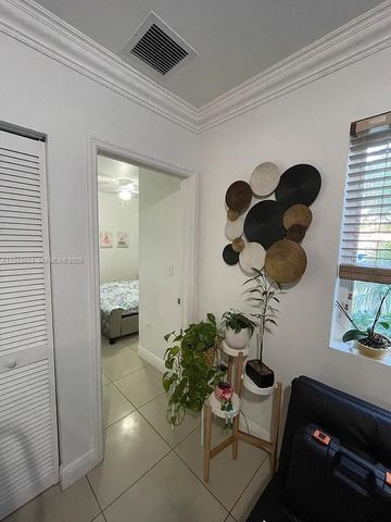 3800 SW 29th St 3800, Miami, FL 33134