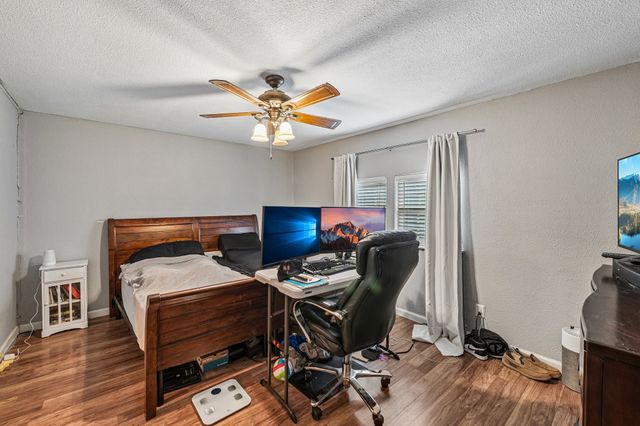 429 Clearwood Drive, Grand Prairie, TX 75052