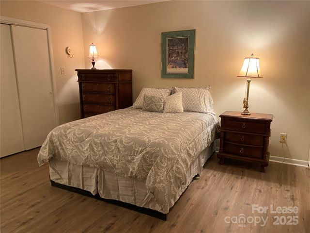 6132 Heathstone Lane, Charlotte, NC 28210