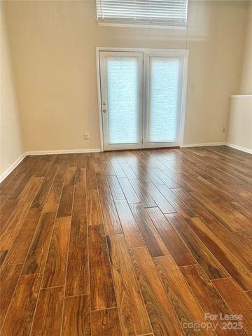 6132 Heathstone Lane, Charlotte, NC 28210