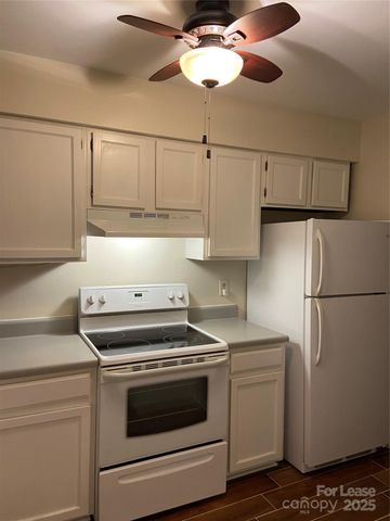 6132 Heathstone Lane, Charlotte, NC 28210