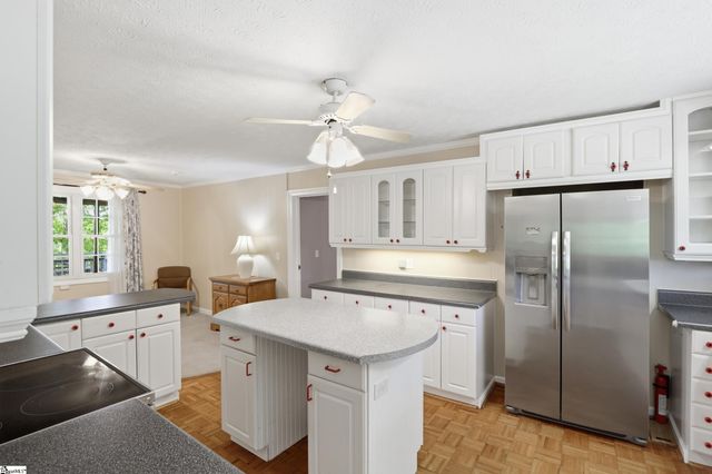 556 Club Drive, Greenville, SC 29611