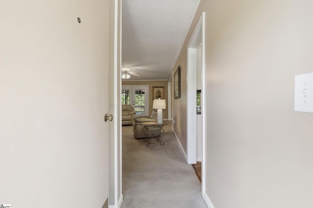 556 Club Drive, Greenville, SC 29611